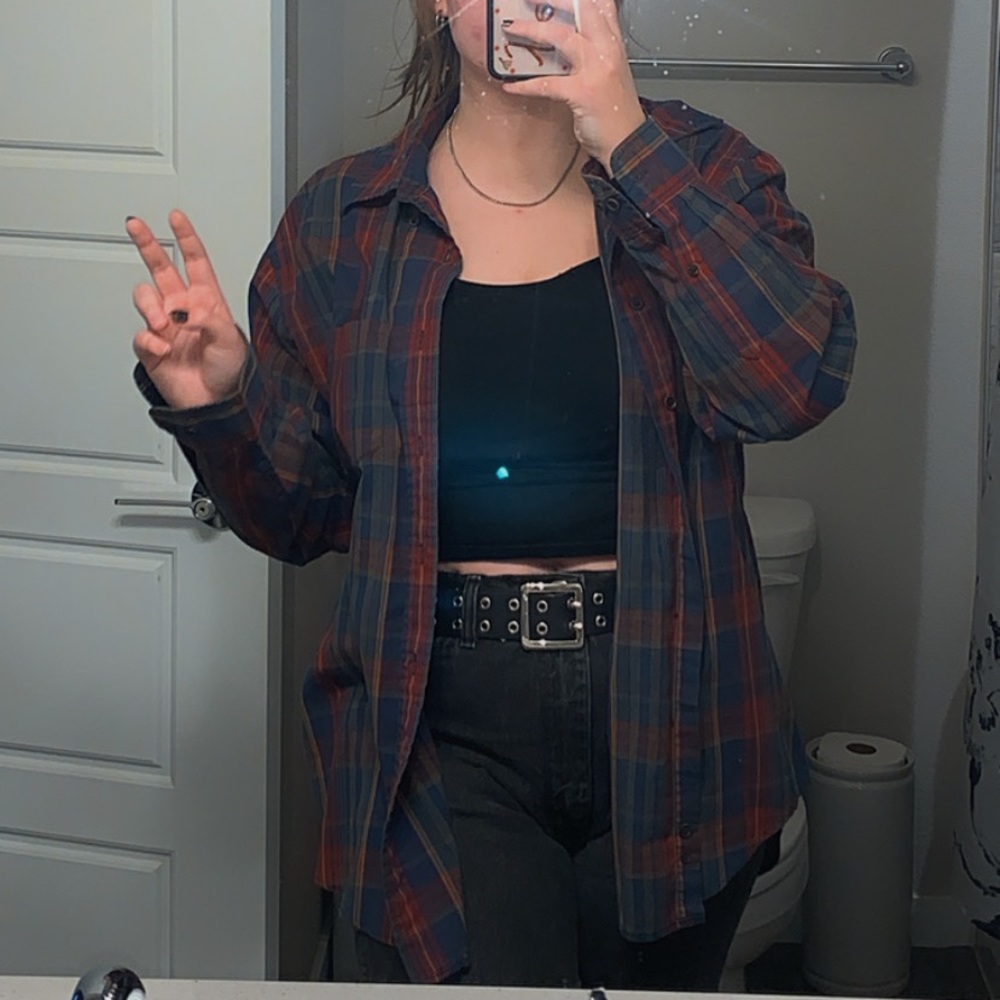 oversized flannel🧡